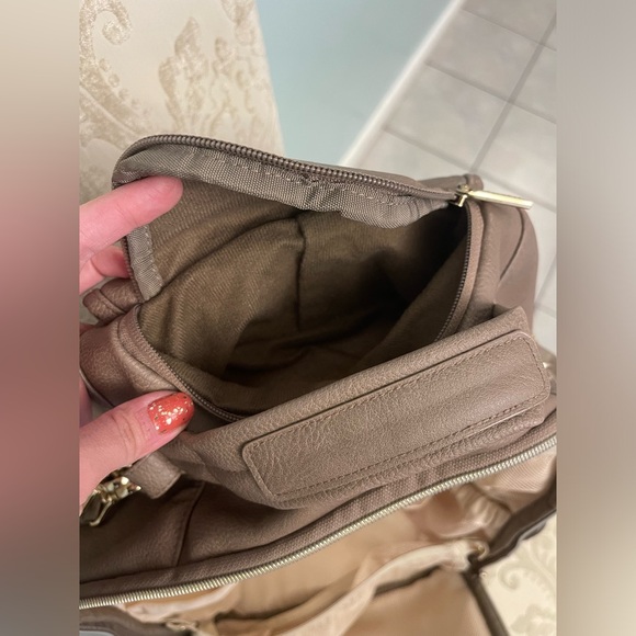 Itzy Ritzy Boss Diaper Bag - Picture 8 of 9